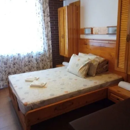 Doctor's House Гостевой дом Синеморец