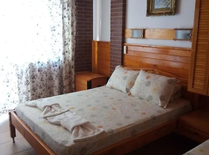 Πανσιόν Doctor's House Sinemoretz